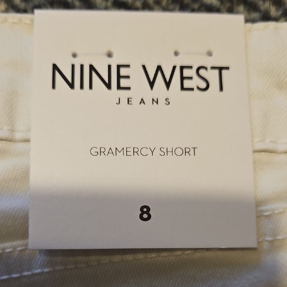 Nine West Women's Classic Cream Shorts - Picture 3 of 9